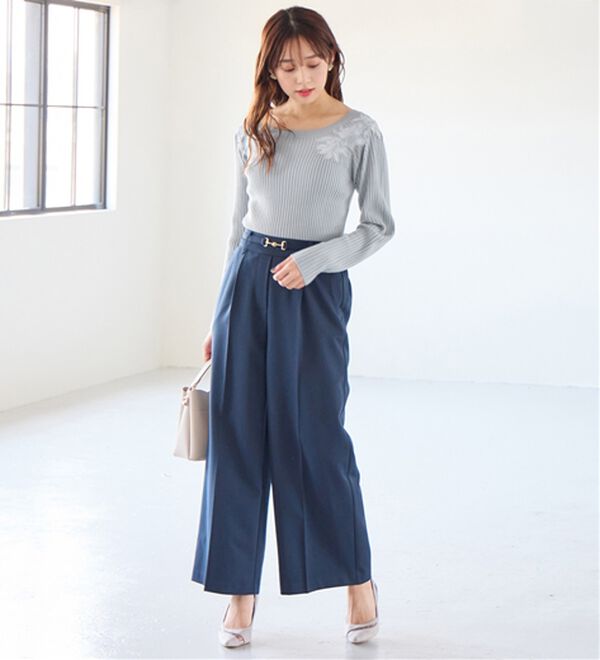 alotta（アロッタ）の「カシミヤタッチ肩刺しゅうニット（ニット・セーター）」｜詳細画像