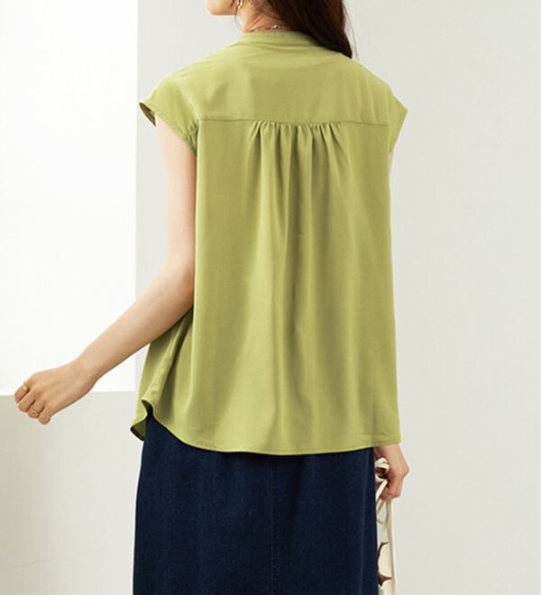 BELLUNA（ベルーナ）の「ギャザー使いフレンチスリーブブラウス（ブラウス）」｜詳細画像