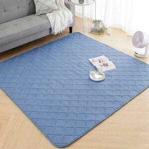 iellio（イエリオ）の「もちもちひんやり冷感低反発ラグ＜カーペット・接触冷感・防ダニ・裏面滑りにくい加工付＞（ラグ）」｜ネイビー