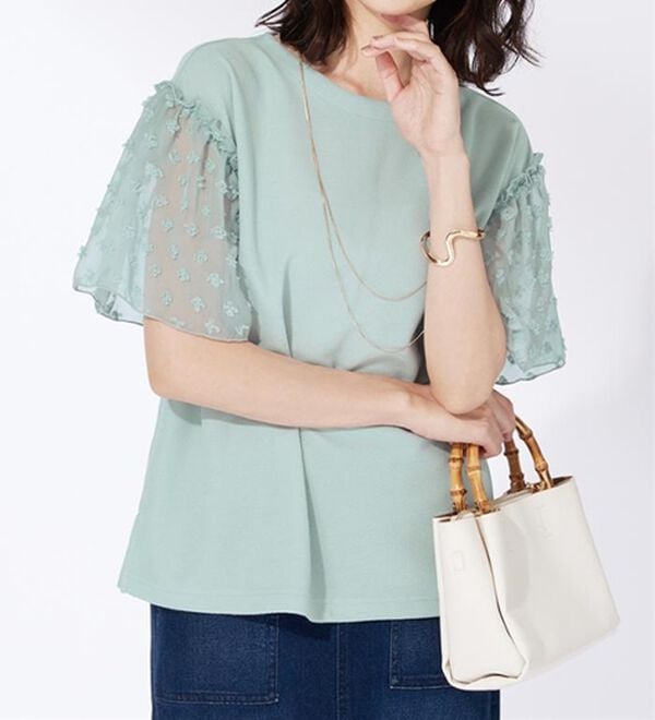 BELLUNA（ベルーナ）の「袖シアードット切替プルオーバー（カットソー）」｜詳細画像