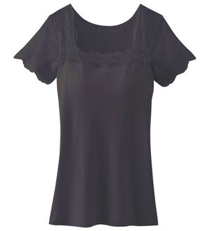 LAVIENNE（ラヴィエンヌ）の「綿１００％汗取りレース・カップ付インナー＜さらりラボ＞（ブラトップ・カップ付きインナー）」｜ブラック