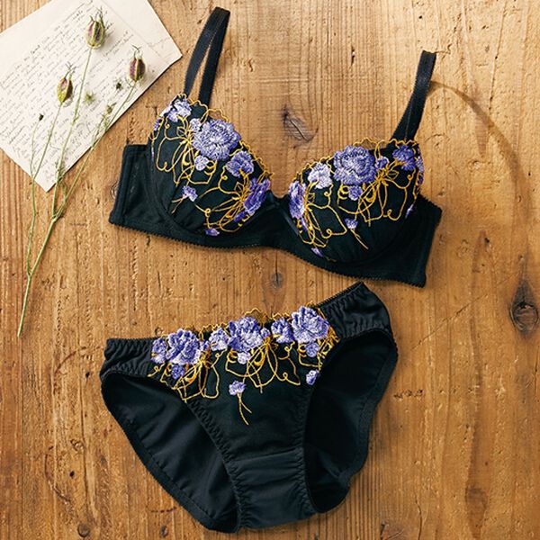 YU'NOW（ユナウ）の「ｔｏ　ｍｅｅブラジャー＆ショーツセット（ブラジャー＆ショーツセット）」｜ブラック系エンブレース