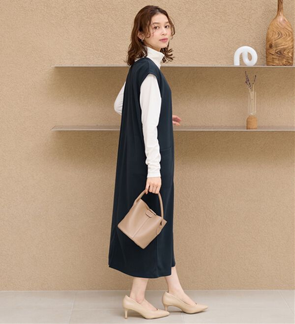 Viola e Viola（ヴィオラ エ ヴィオラ）の「なめらかポンチ　Iラインジャンスカ（ジャンパースカート）」｜詳細画像