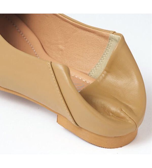 RANAN（ラナン）の「Ｖカットスクエアトゥバブーシュ（フラットシューズ）」｜詳細画像