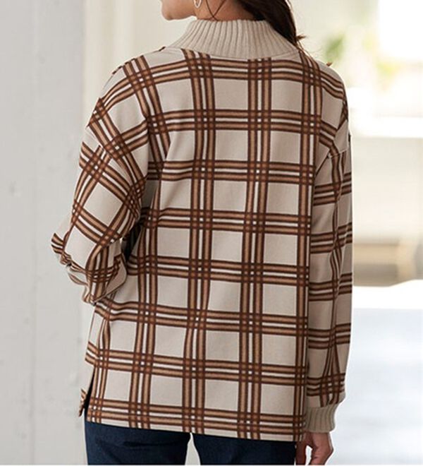 BELLUNA（ベルーナ）の「まるで着る毛布！静電防止付裏ファーニットリブトレーナー（トレーナー・スウェット）」｜詳細画像