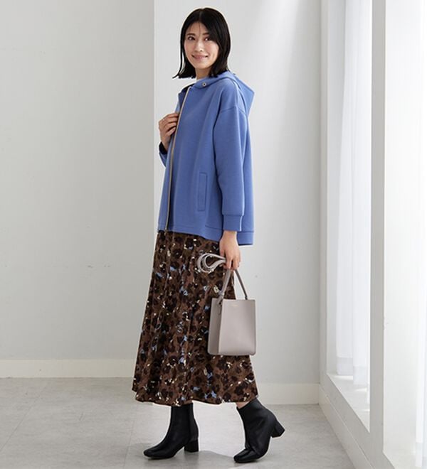 BELLUNA（ベルーナ）の「【快適Ｌａｂ．】とろみ素材裾タックパーカー（パーカー）」｜詳細画像