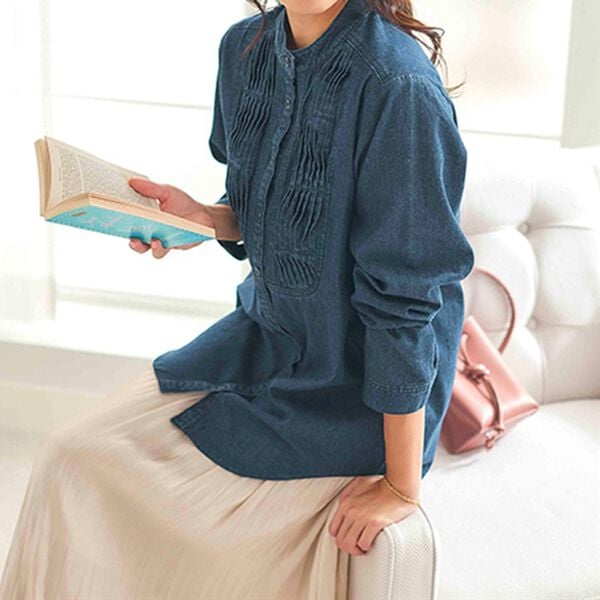 BELLUNA（ベルーナ）の「オーガニックコットンデニムタックブラウス（ブラウス）」｜詳細画像