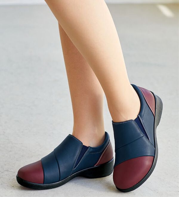 BELLUNA（ベルーナ）の「ゆったり５Ｅ配色美的ラインシューズ（スリッポン）」｜詳細画像