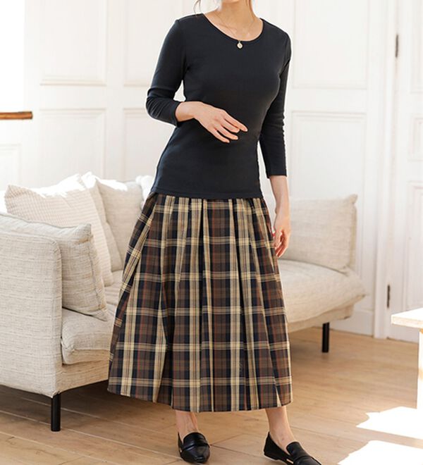 LAVIENNE（ラヴィエンヌ）の「＜カラフルコットン＞綿１００％クルーネックプルオーバー（８分袖）（肌着・インナーウェア）」｜詳細画像