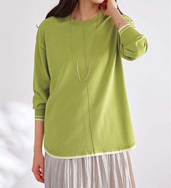 BELLUNA（ベルーナ）の「配色デザインニットプルオーバー（ニット・セーター）」｜グリーン系