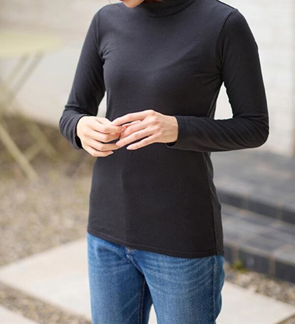 LAVIENNE（ラヴィエンヌ）の「【うす・軽・温】綿１００％吸湿発熱あったかタートルネックインナー（肌着・インナーウェア）」｜詳細画像