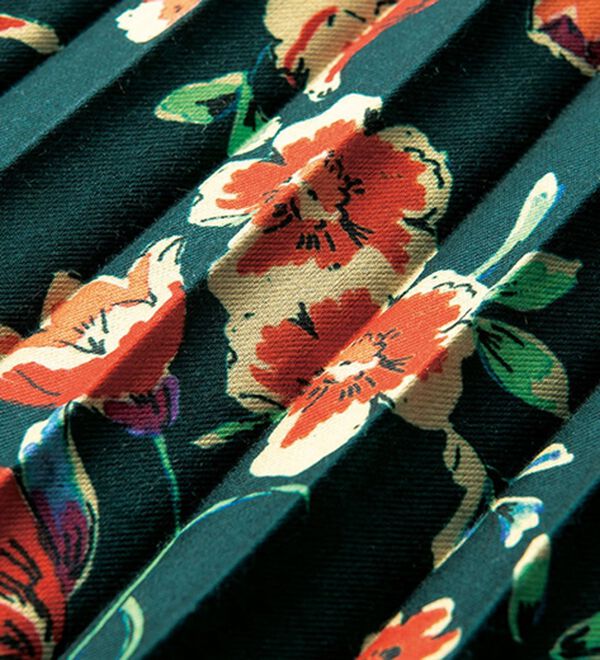 VINNO（ヴィノ）の「上品花柄プリーツスカート（ロングスカート）」｜詳細画像