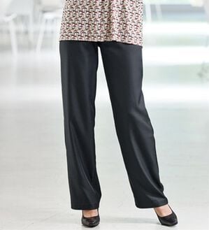 BELLUNA（ベルーナ）の「花粉が付きにくい！静電防止ドレープパンツ（フルレングスパンツ）」｜黒