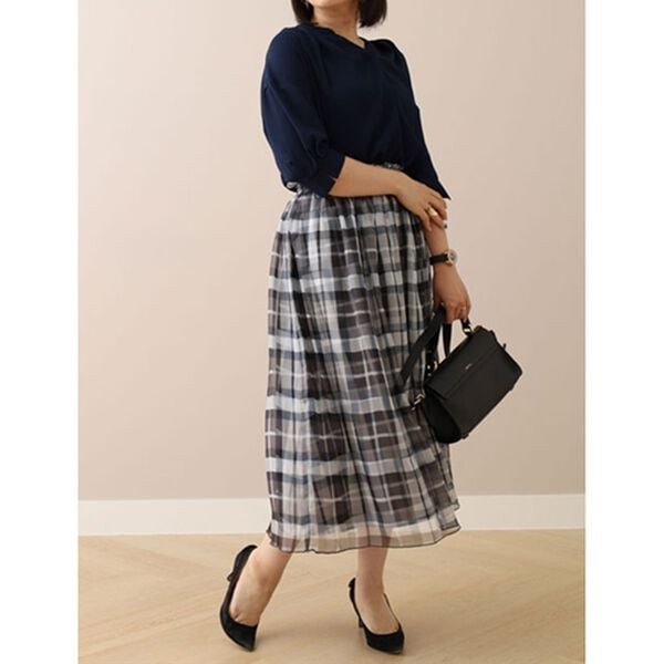 BELLUNA（ベルーナ）の「チェック柄プリントスカート（ロングスカート）」｜詳細画像