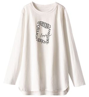 BELLUNA（ベルーナ）の「綿１００％ロゴプリントプルオーバー（カットソー）」｜オフ白