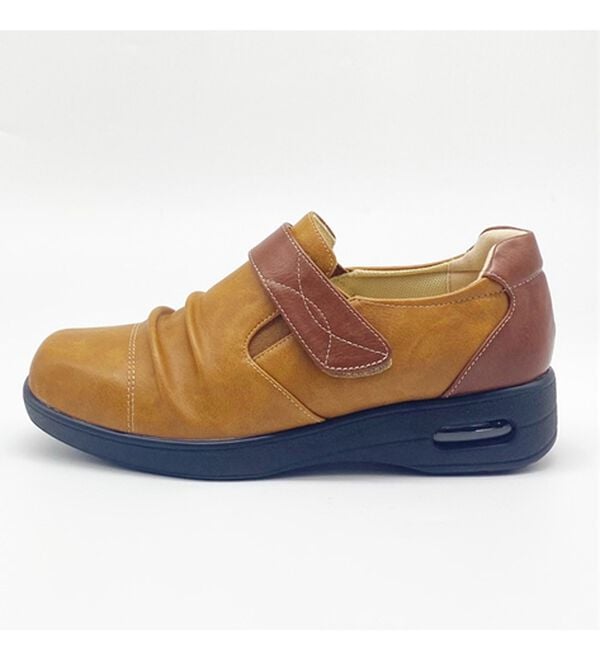 BELLUNA（ベルーナ）の「５Ｅシャーリング使いエア入りシューズ（スリッポン）」｜詳細画像