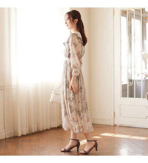 ちよ様　ameri vintage花柄長袖プリーツワンピース 花柄長袖プリーツワンピース ちよ様 ameri vintage花柄長袖