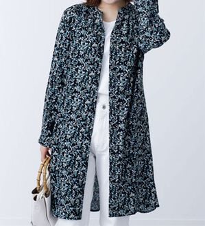 BELLUNA（ベルーナ）の「花柄プリントデザインワンピース（プリントワンピース）」｜黒系小花柄