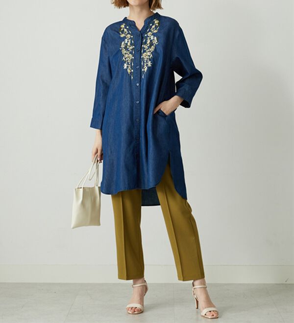 BELLUNA（ベルーナ）の「デニム素材華やか刺しゅうワンピース（その他ワンピース）」｜詳細画像