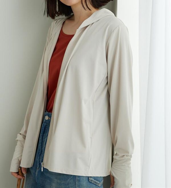 BELLUNA（ベルーナ）の「【接触冷感/UV対策/軽量】ヒンヤリ＆UV対策軽量パーカー（パーカー）」｜詳細画像