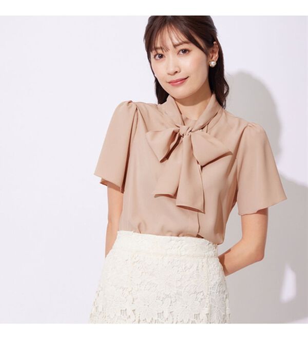 alotta（アロッタ）の「【接触冷感】２ＷＡＹパール調ボウタイブラウス【イエベ・ブルべ】（ブラウス）」｜詳細画像