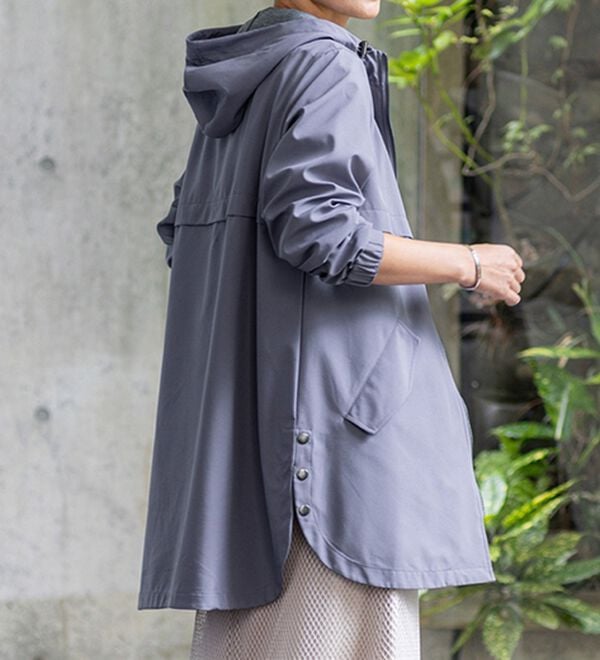 BELLUNA（ベルーナ）の「はっ水加工ボンディング素材ロング丈パーカー（ハーフコート）」｜詳細画像