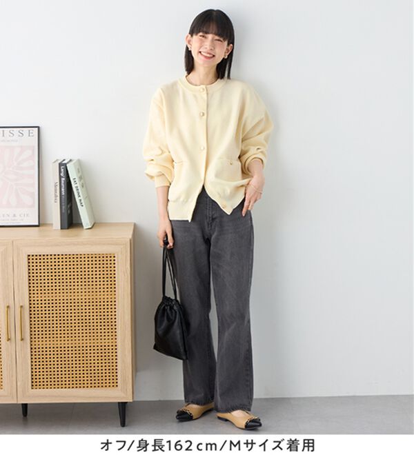 Viola e Viola（ヴィオラ エ ヴィオラ）の「むぎゅっと質感ゴールドボタンニットカーデ（ニットカーディガン）」｜詳細画像