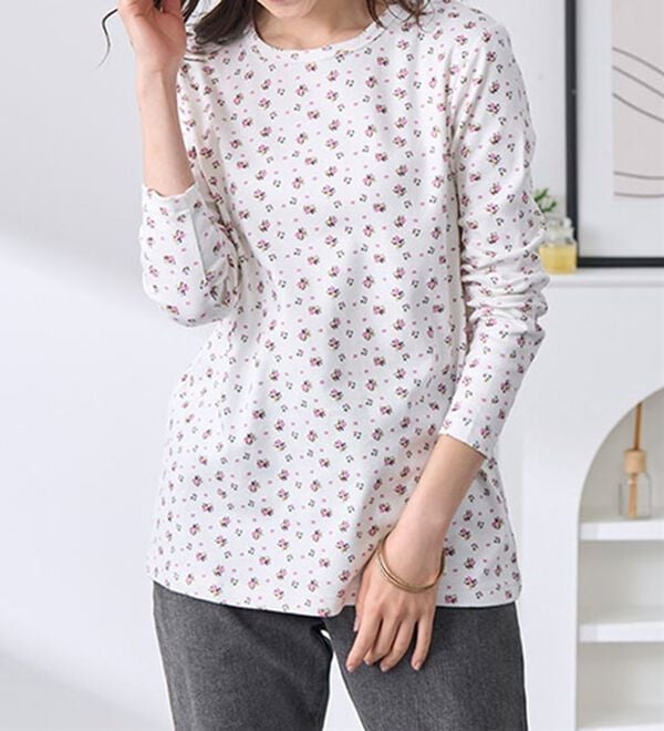 BELLUNA（ベルーナ）の「【選べる衿】肌に優しい綿１００％暖か発熱素材プルオーバー＜ベルホット　コットン＞（カットソー）」｜詳細画像