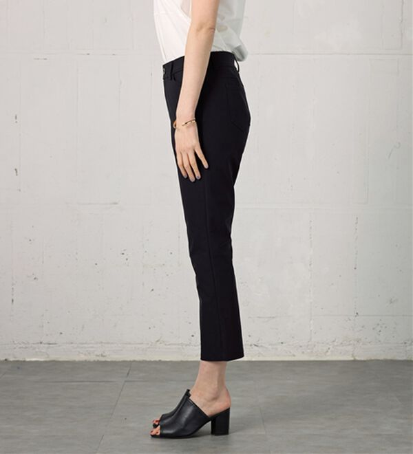 BELLUNA（ベルーナ）の「 【接触冷感】【選べる2丈】サラリ裏メッシュ美脚アンクルパンツ（フルレングスパンツ）」｜詳細画像