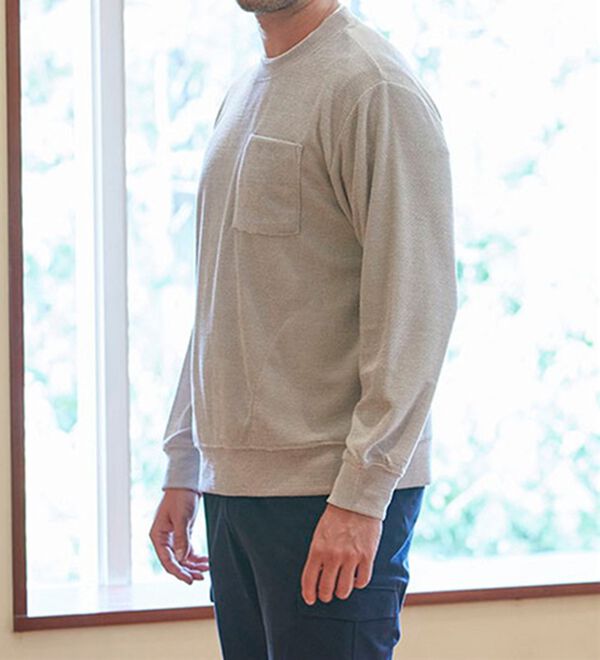 「１枚で様になるニットトレーナー（メンズトレーナー）」｜詳細画像