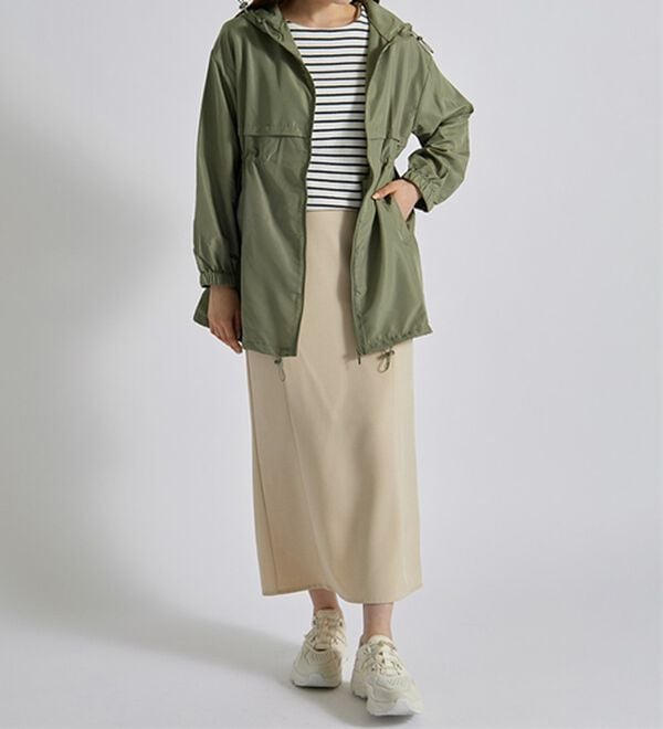 BELLUNA（ベルーナ）の「はっ水加工軽量パーカー（ポーチ付）（パーカー）」｜詳細画像