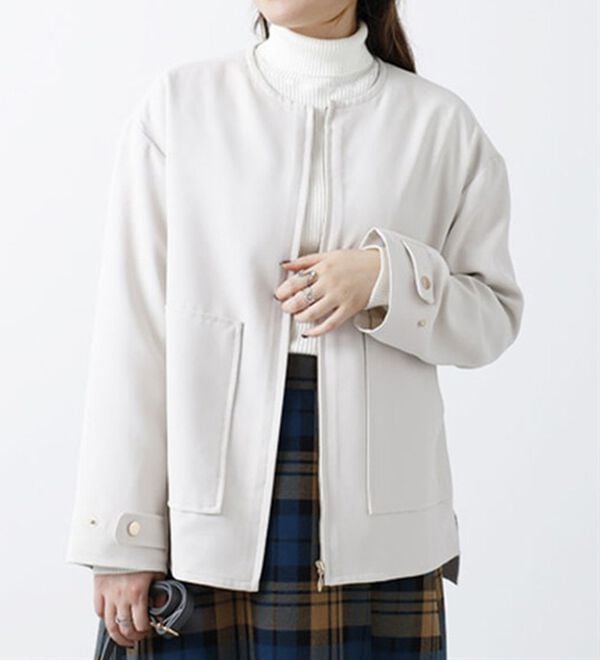 BELLUNA（ベルーナ）の「ポケット使いショートブルゾンジャケット（ハーフコート）」｜詳細画像