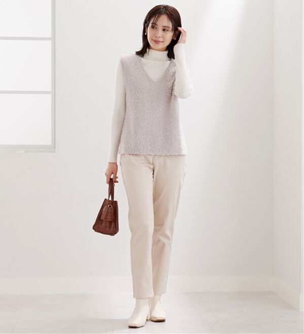 BELLUNA（ベルーナ）の「サラリ快適！蓄熱綿サテンストレッチカラーパンツ（フルレングスパンツ）」｜詳細画像