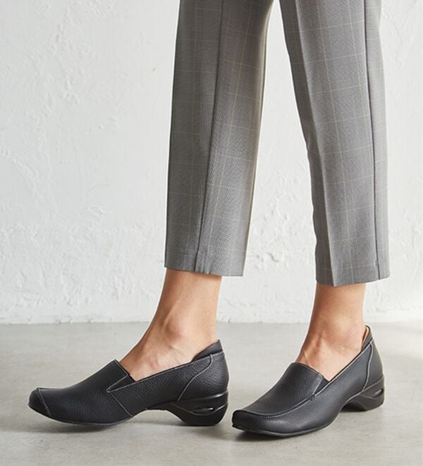 ルフラン（ルフラン）の「＜ラシーナコンフォート＞４Ｅ牛革エアヒールトラッドシューズ（フラットシューズ）」｜詳細画像