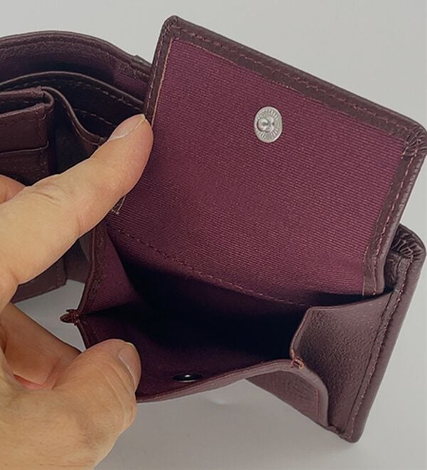 「＜ヒロココシノ・オム・ベーシック＞ソフトレザー折財布（メンズ財布・パスケース）」｜詳細画像