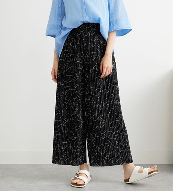 BELLUNA（ベルーナ）の「なめらか素材ゆったりプリーツパンツ（ワイドパンツ・ガウチョ）」｜詳細画像