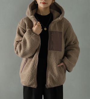 A HAPPY MARILYN（アハッピーマリリン）の「【Ｌ～８Ｌ】中綿入りボアフードブルゾン（ブルゾン）」｜モカブラウン