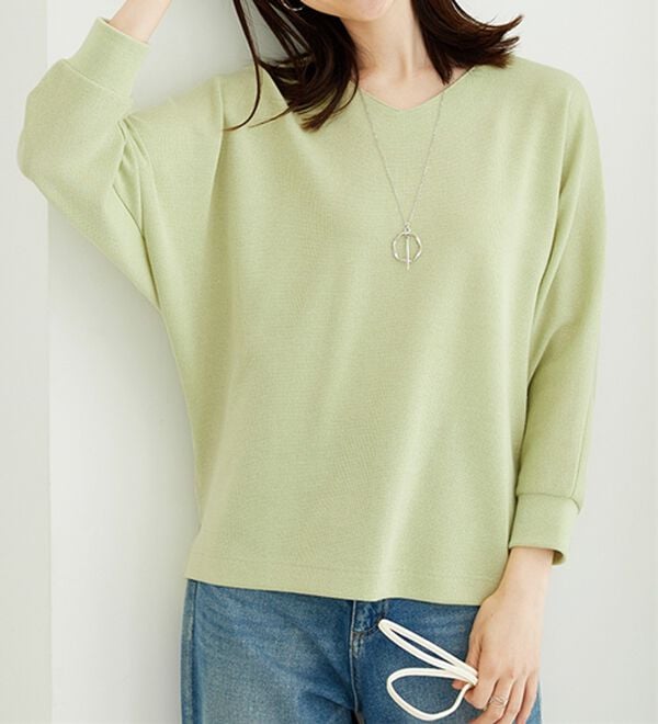 BELLUNA（ベルーナ）の「【2点セット】ネックレス付ラメ調ドルマンプルオーバー（カットソー）」｜詳細画像