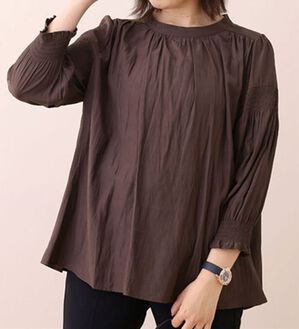 BELLUNA（ベルーナ）の「ビンテージサテンシャーリング使いブラウス（ブラウス）」｜パープル