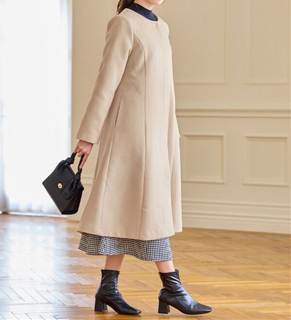 alotta（アロッタ）の「美人シルエットファー付ノーカラーコート【美人百花掲載】（ロングコート）」｜詳細画像