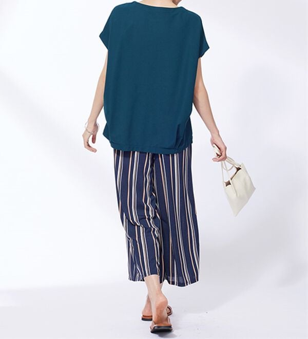 BELLUNA（ベルーナ）の「ミニワッフル素材裾タックプルオーバー（カットソー）」｜詳細画像