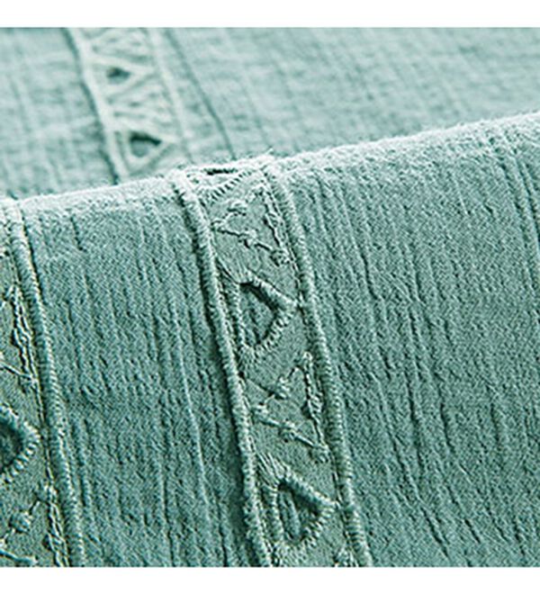 BELLUNA（ベルーナ）の「刺しゅうレース切替シャツチュニック（チュニック）」｜詳細画像