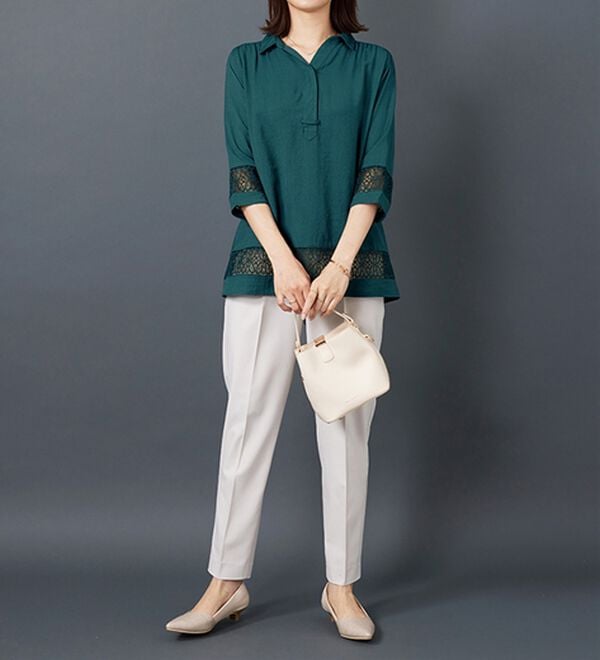 BELLUNA（ベルーナ）の「袖＆裾レースデザインシャツチュニック（チュニック）」｜詳細画像