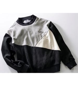 「＜フィラ＞スエード調ニット使い裏ボアトレーナー（メンズトレーナー）」｜ブラック