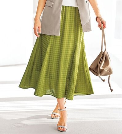 BELLUNA（ベルーナ）の「シアーチェック素材フレアースカート（ロングスカート）」