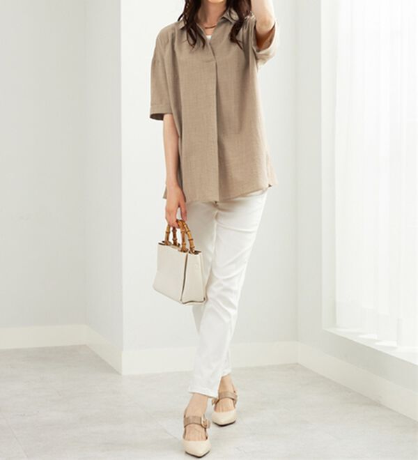 BELLUNA（ベルーナ）の「麻調素材スキッパーブラウス（ブラウス）」｜詳細画像