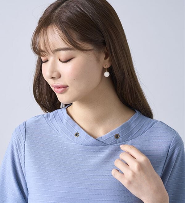 BELLUNA（ベルーナ）の「ひんやり冷感！タックジャカード素材重ね着風プルオーバー（カットソー）」｜詳細画像