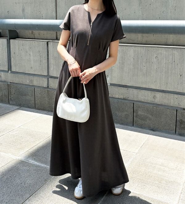 GeeRA（ジーラ）の「前後2WAYハーフジップフレンチ袖ワンピース（カットソーワンピース）」｜詳細画像