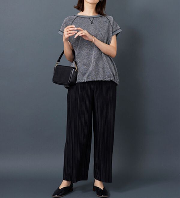 BELLUNA（ベルーナ）の「ラメ入り裏毛素材プルオーバー（カットソー）」｜詳細画像