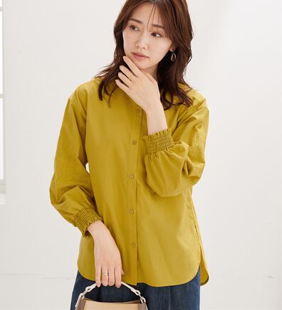 BELLUNA（ベルーナ）の「花柄袖刺しゅうデザインブラウス（ブラウス）」